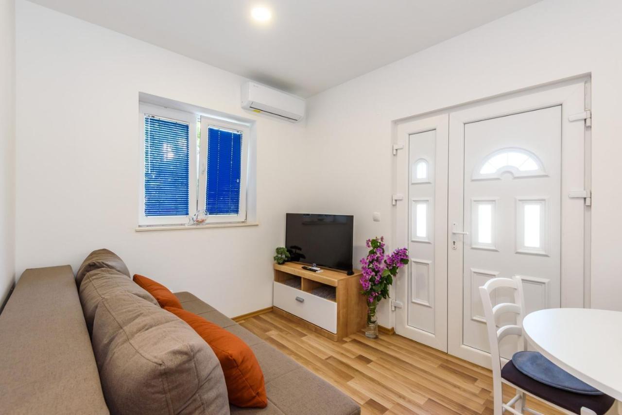 Apartment Dego Near Ploce, Riverfront, Parking Rogotin Eksteriør bilde