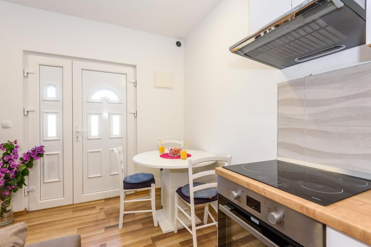 Apartment Dego Near Ploce, Riverfront, Parking Rogotin Eksteriør bilde